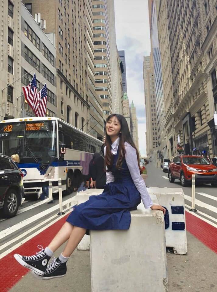 Ms. Lizz 李