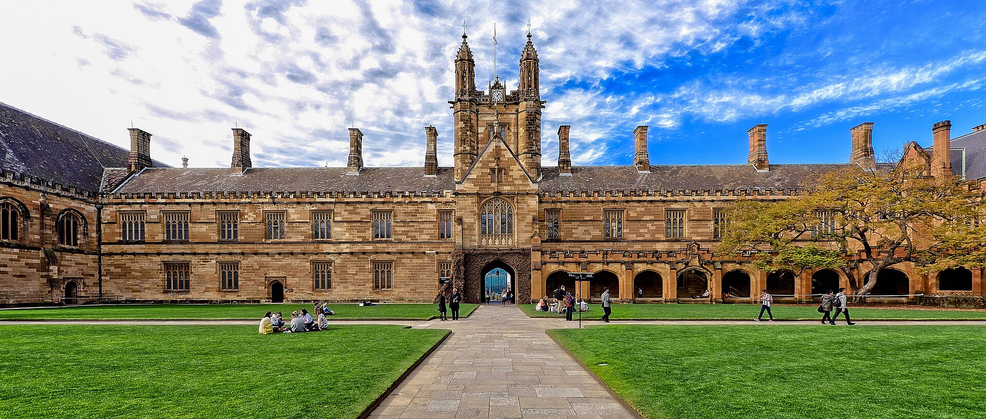 雪梨大學 The Quadrangle 校園